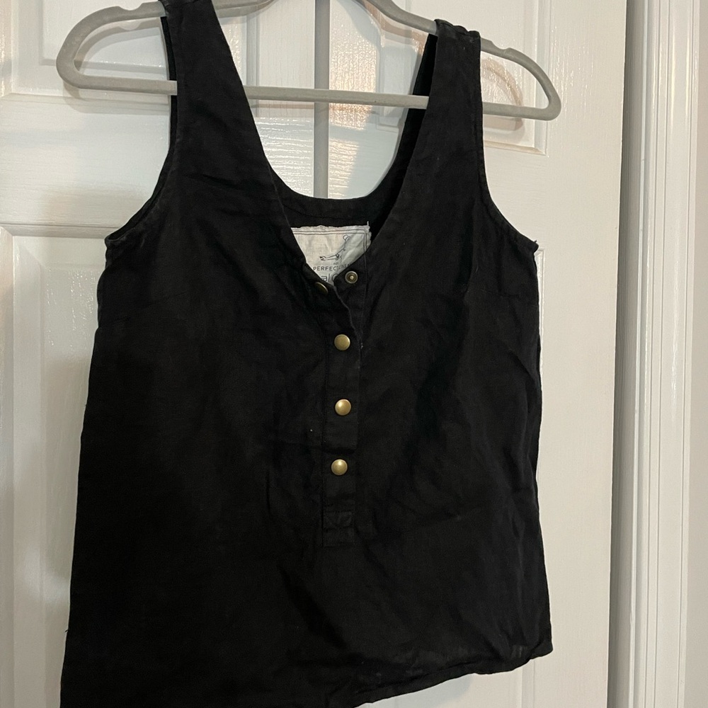 Black Sleeveless Top